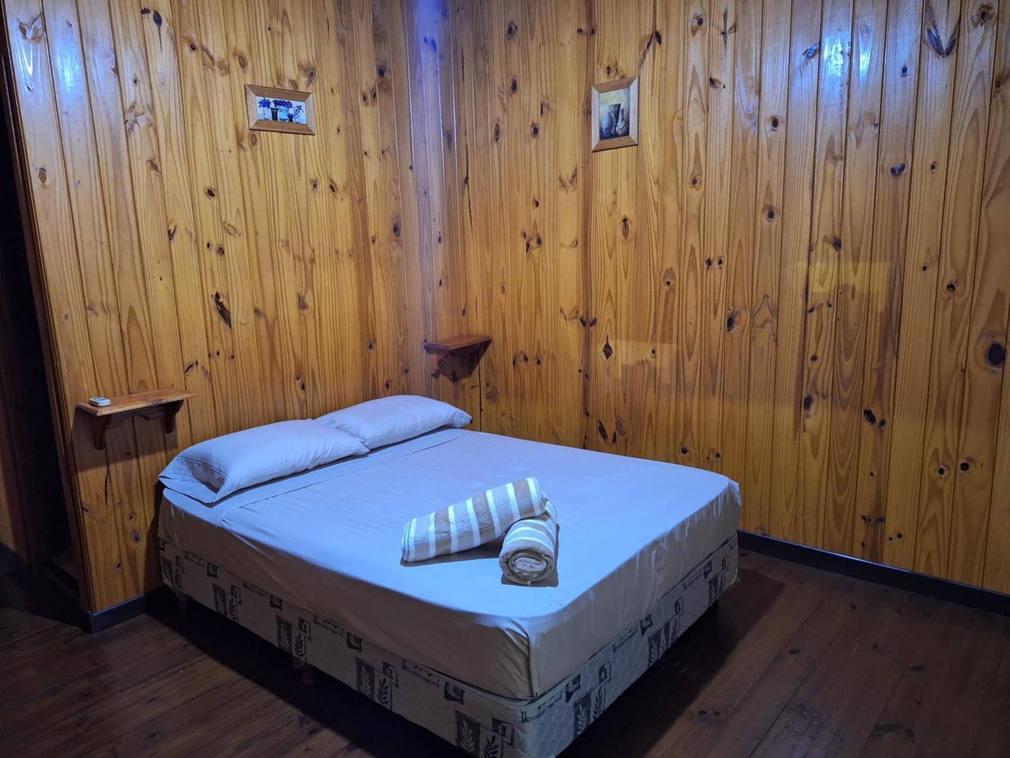 La Casona Hotel Puerto Iguazú Værelse billede